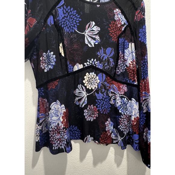 GUESS Size Medium MARINDA Floral Print Long Sleeve Blouse Sheer Boho Flare READ - Picture 8 of 12